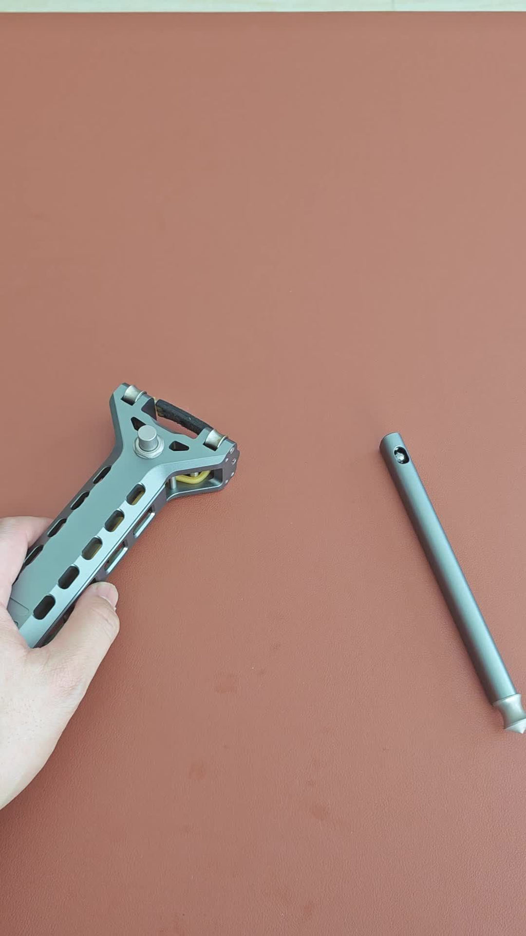 Semi-automatic slingshot