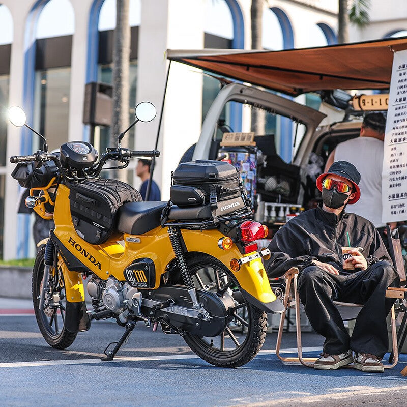 Hard-shell waterproof backpack