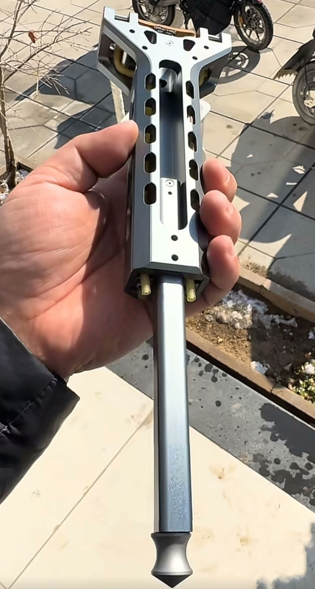 Semi-automatic slingshot