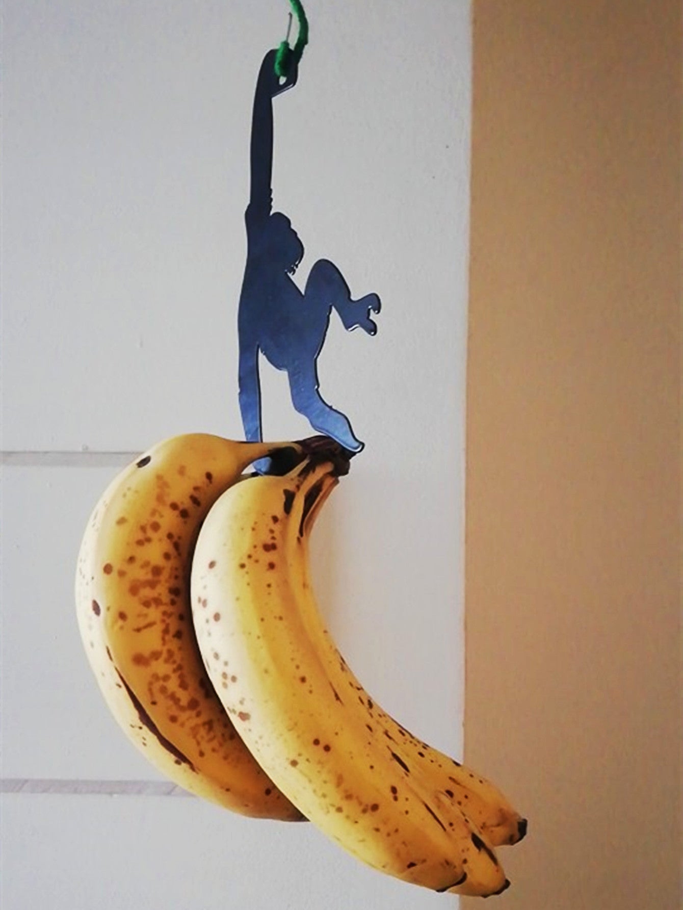 Monkey pendant wrought iron gorilla hook multi-functional wrought iron decorative storage rack