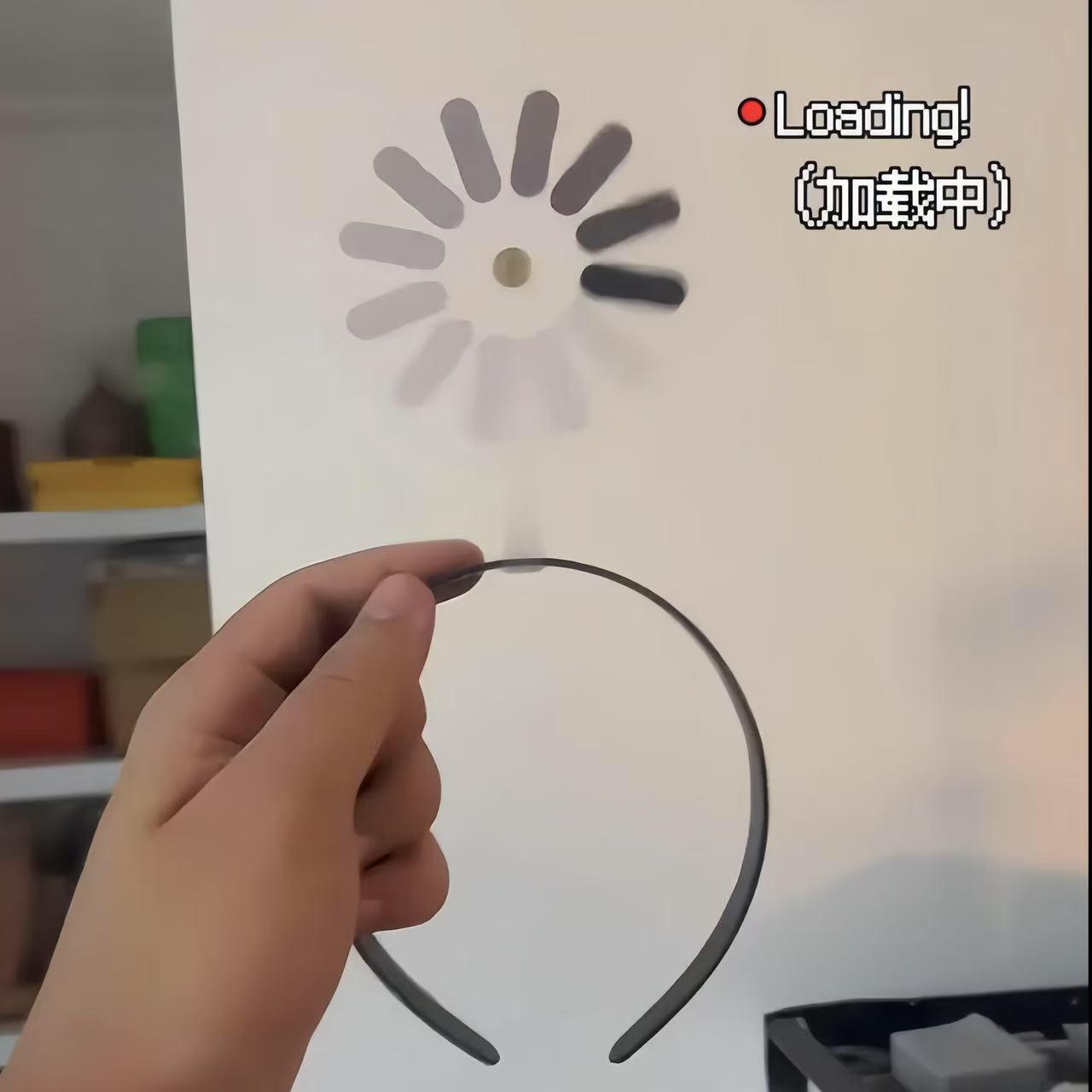 Brain loading! The headband of the downtime can rotate the network card. Funny hair accessories can rotate tricky hair accessories