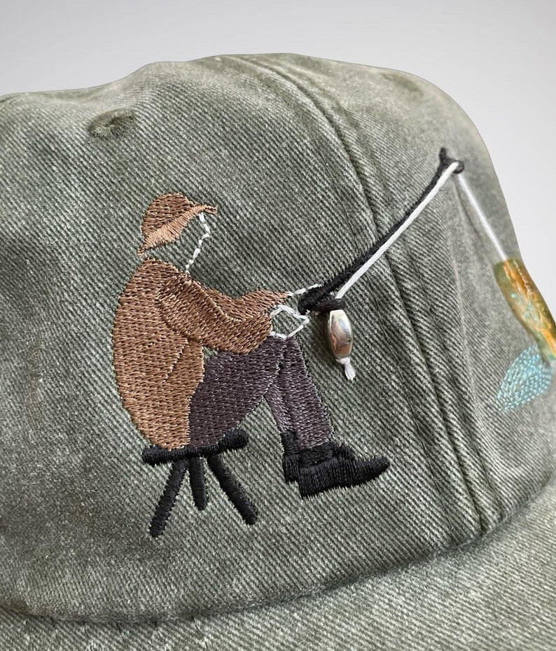 Embroidered Fisherman Hat with Pull-Up Glass Fish