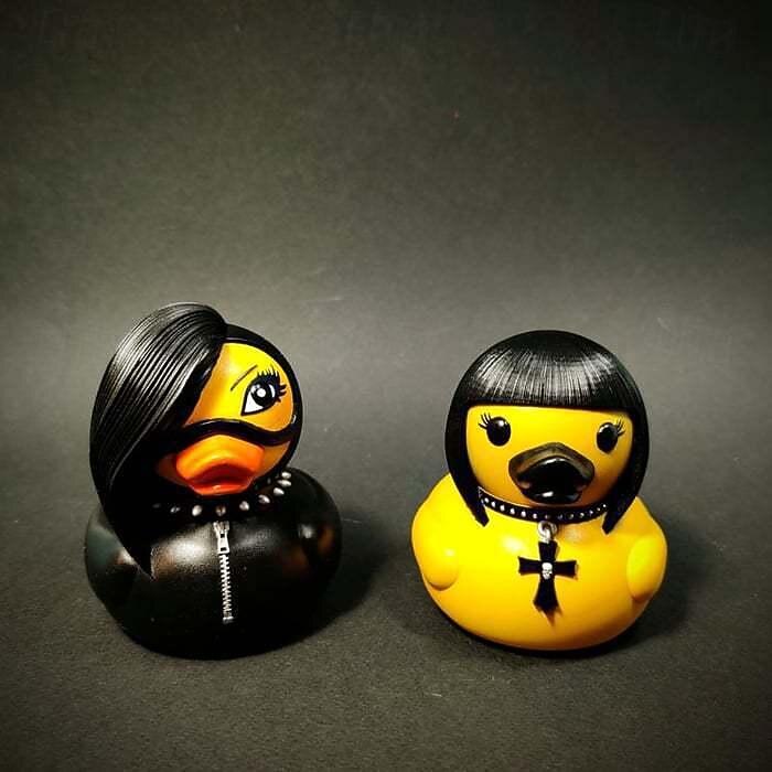 Duck Statue Decor Goth Satanic Duck, Gothic Punk Resin Collectible Figurines Ducks