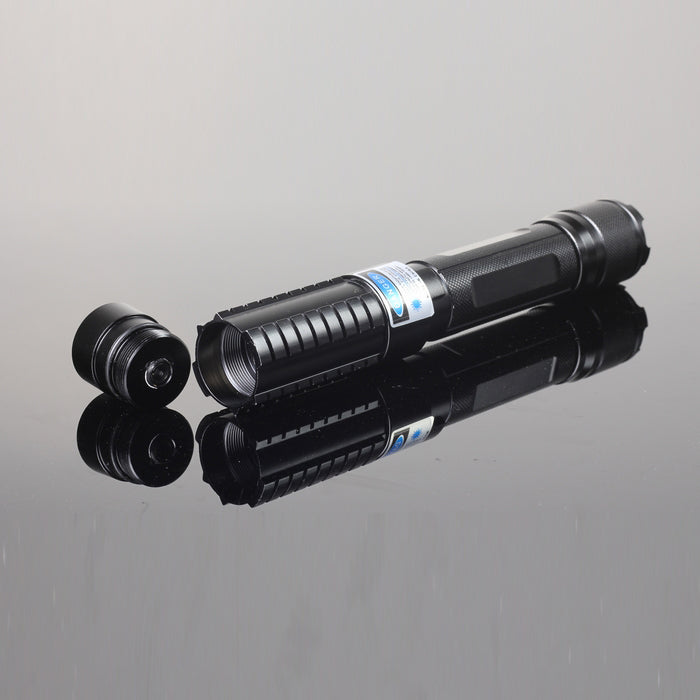 2000mW Output Power, Ultra-Bright Laser Flashlight