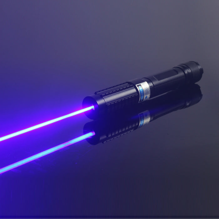 2000mW Output Power, Ultra-Bright Laser Flashlight