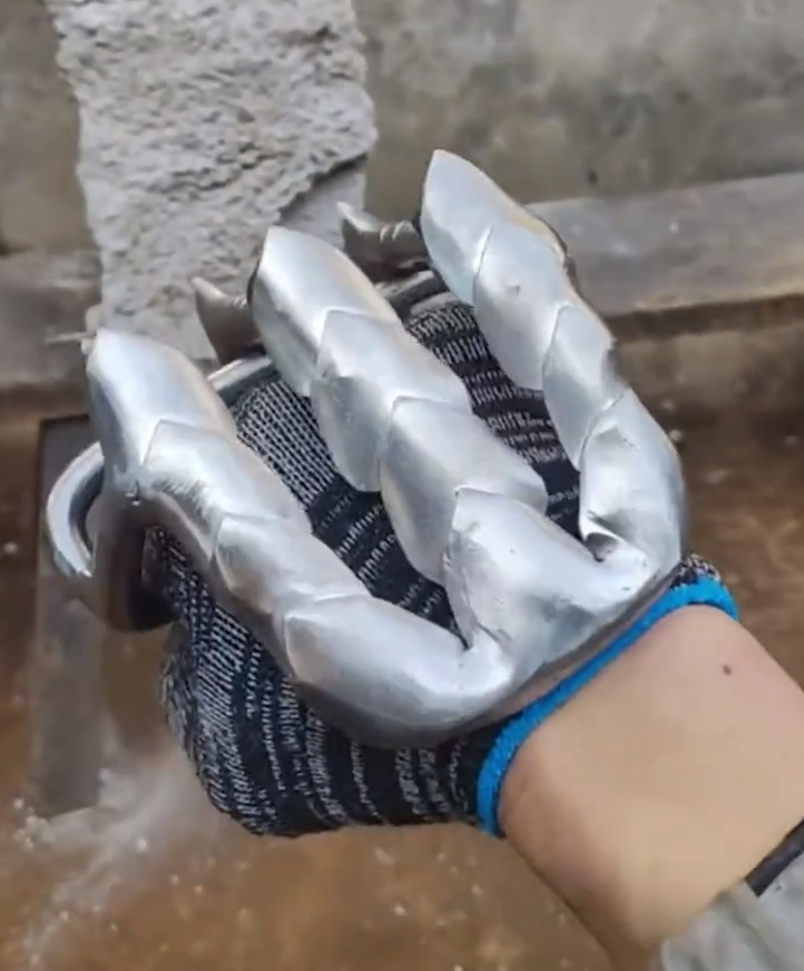 Tiger Claw Iron Fist