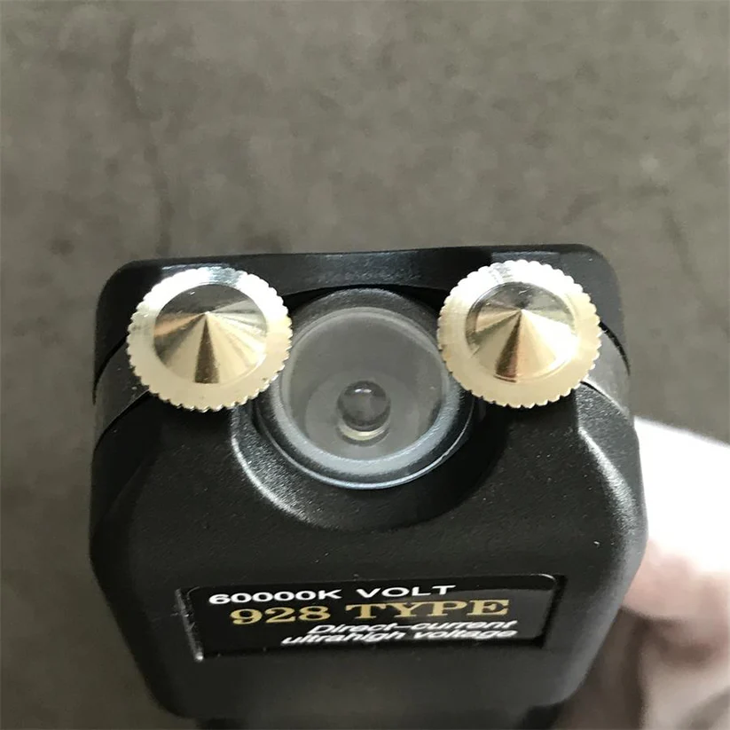 High-power multi-functional self-defense flashlight