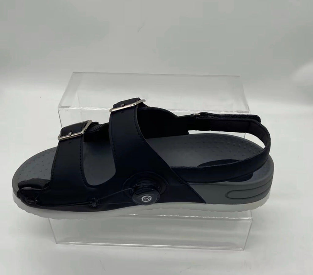 Custom-made sandals for women to correct hallux valgus, bunions, and flat feet.