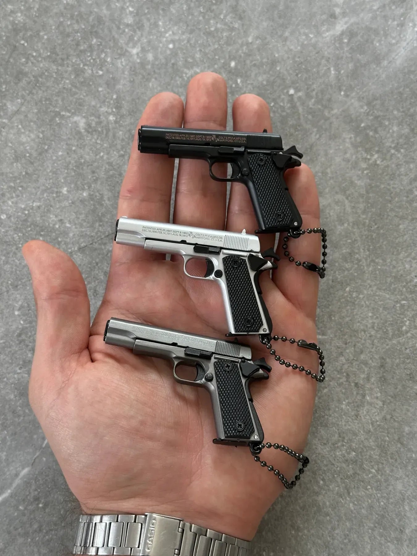 Mini metal mechanical keychain