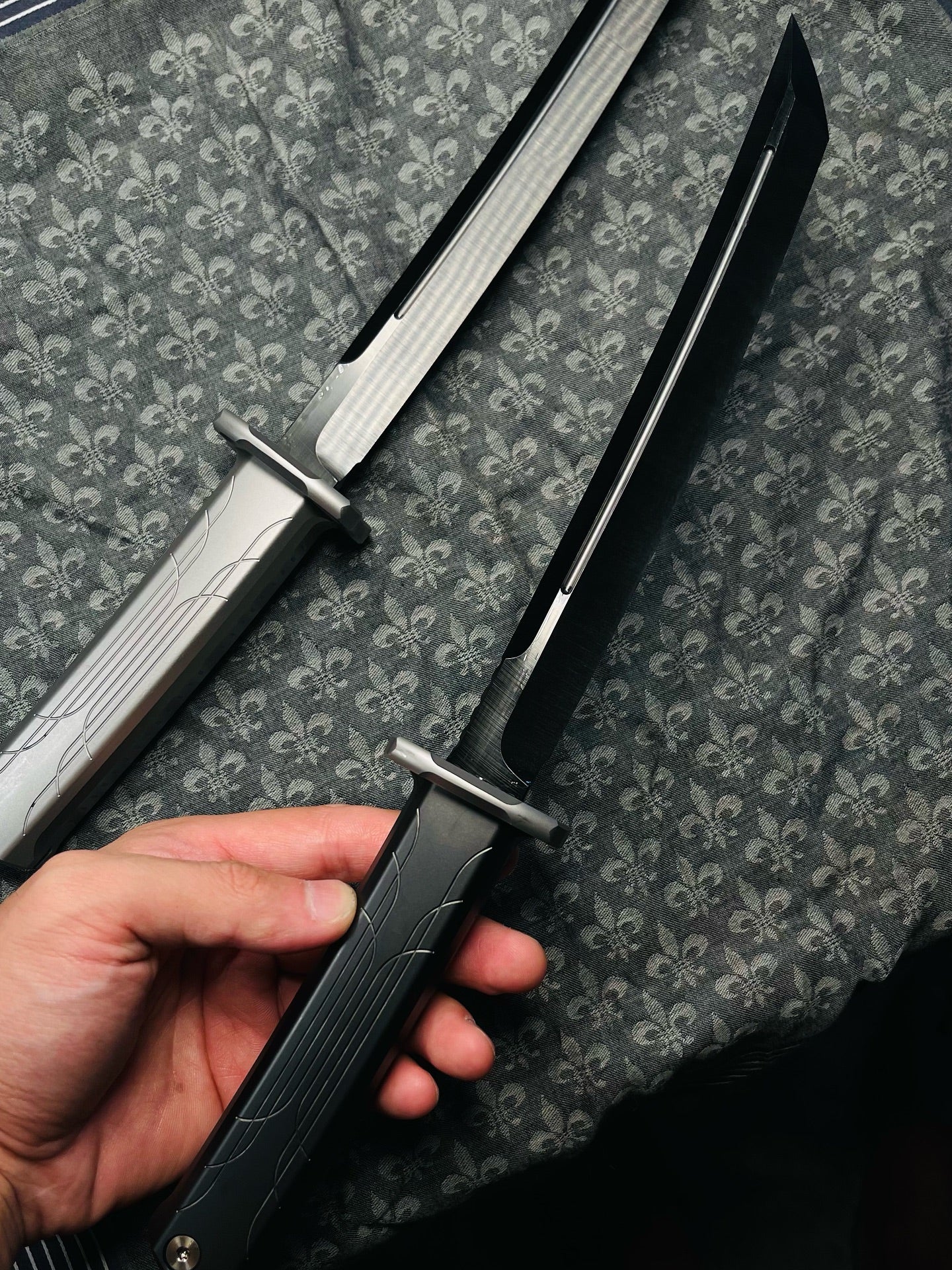 Dual-Blade Retractable Deadpool Sword
