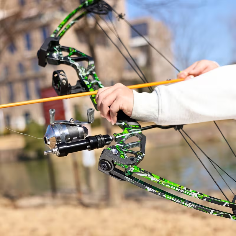 Bow and fishing set (including 3 arrows), 15-45 LBS draw length 18"-29.5", right-hand compound bow for fishing, reel, hunting, and shooting; fully adjustable.
