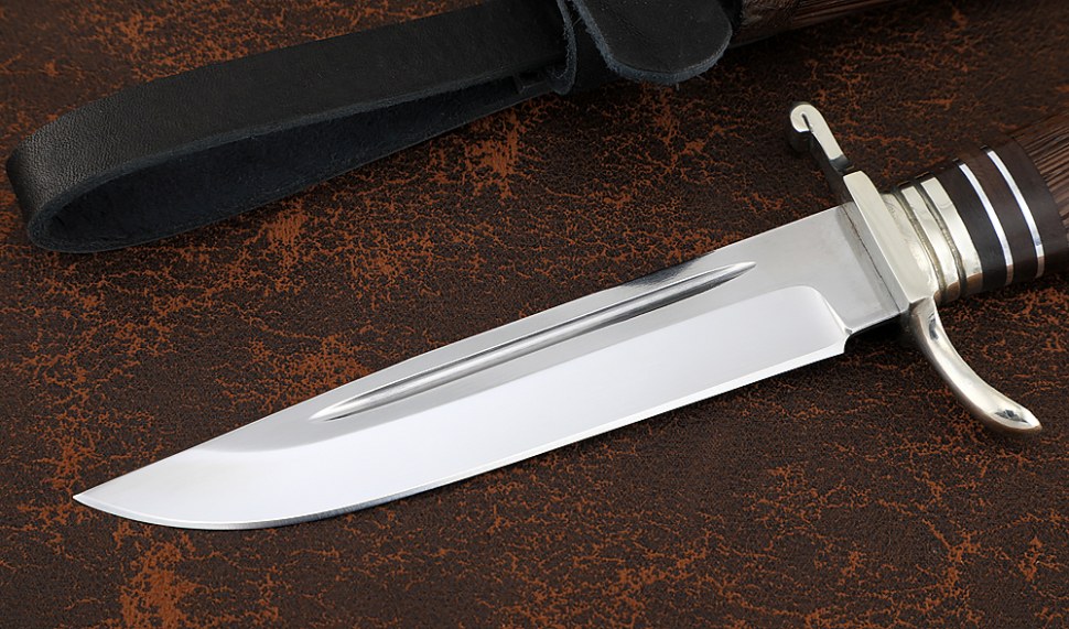 Knives with Hungarian-style handles