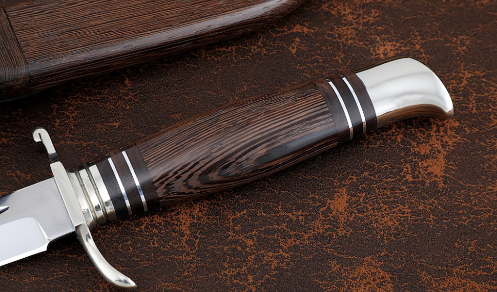 Knives with Hungarian-style handles