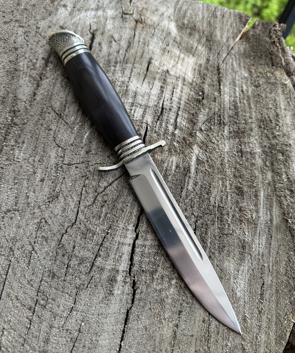 Knives with Hungarian-style handles