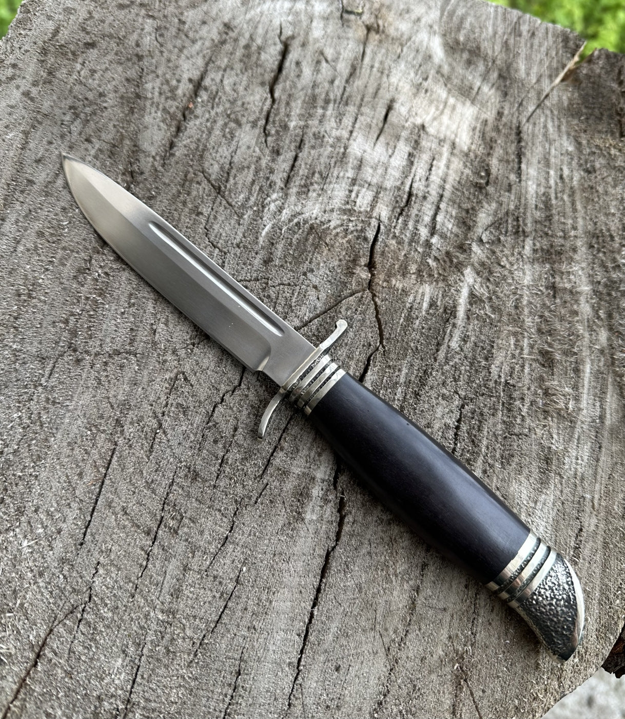 Knives with Hungarian-style handles