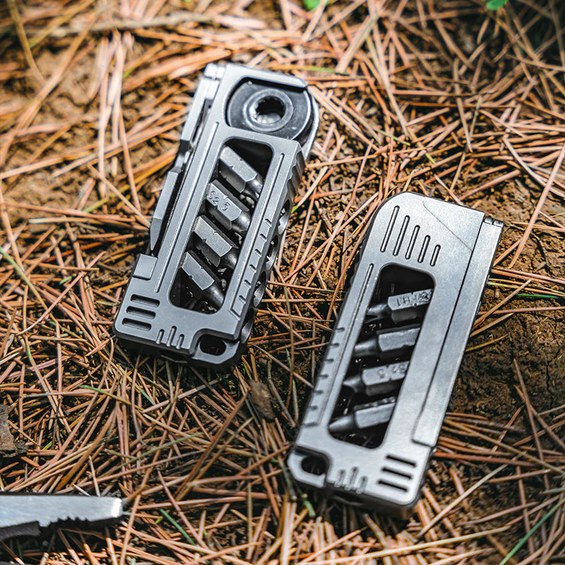 8-in-1 Titan Pocket DIY Tool