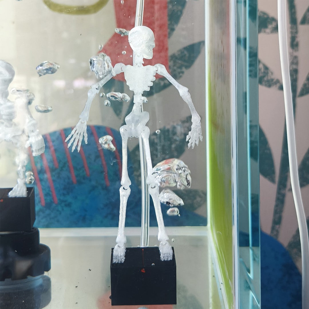 Creative "Water-Dancing Skull" Aquarium Ornament