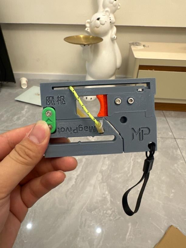 Card-style slingshot with automatic ammo feeding—designed for outdoor recreational shooting.