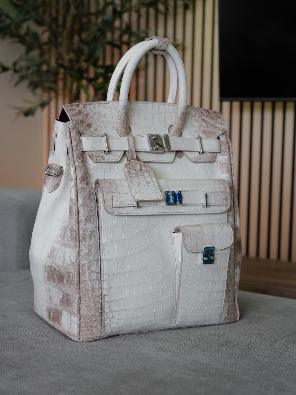 Luxury genuine leather multi-pocket handbag